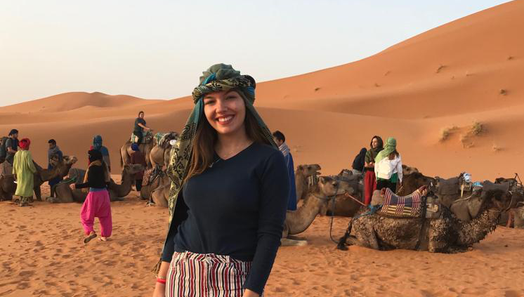 Lara cursou disciplinas e pôde visitar países: "Marrocos foi o meu preferido" imagem sem descrição.